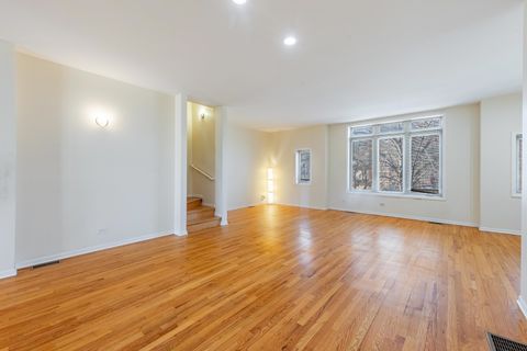 Tiny photo for 4553 S King Drive, Chicago, IL 60653 (MLS # 12585989)