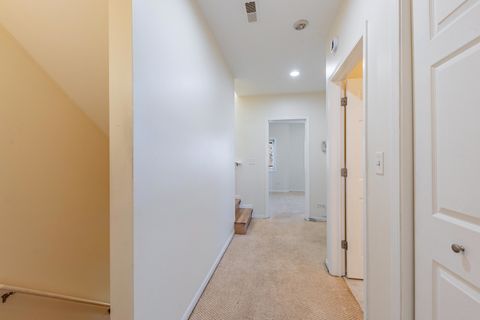 Tiny photo for 4553 S King Drive, Chicago, IL 60653 (MLS # 12585989)