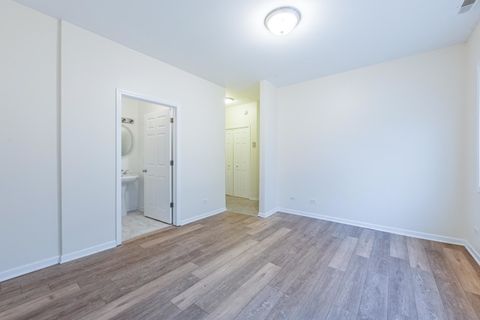 Tiny photo for 4553 S King Drive, Chicago, IL 60653 (MLS # 12585989)
