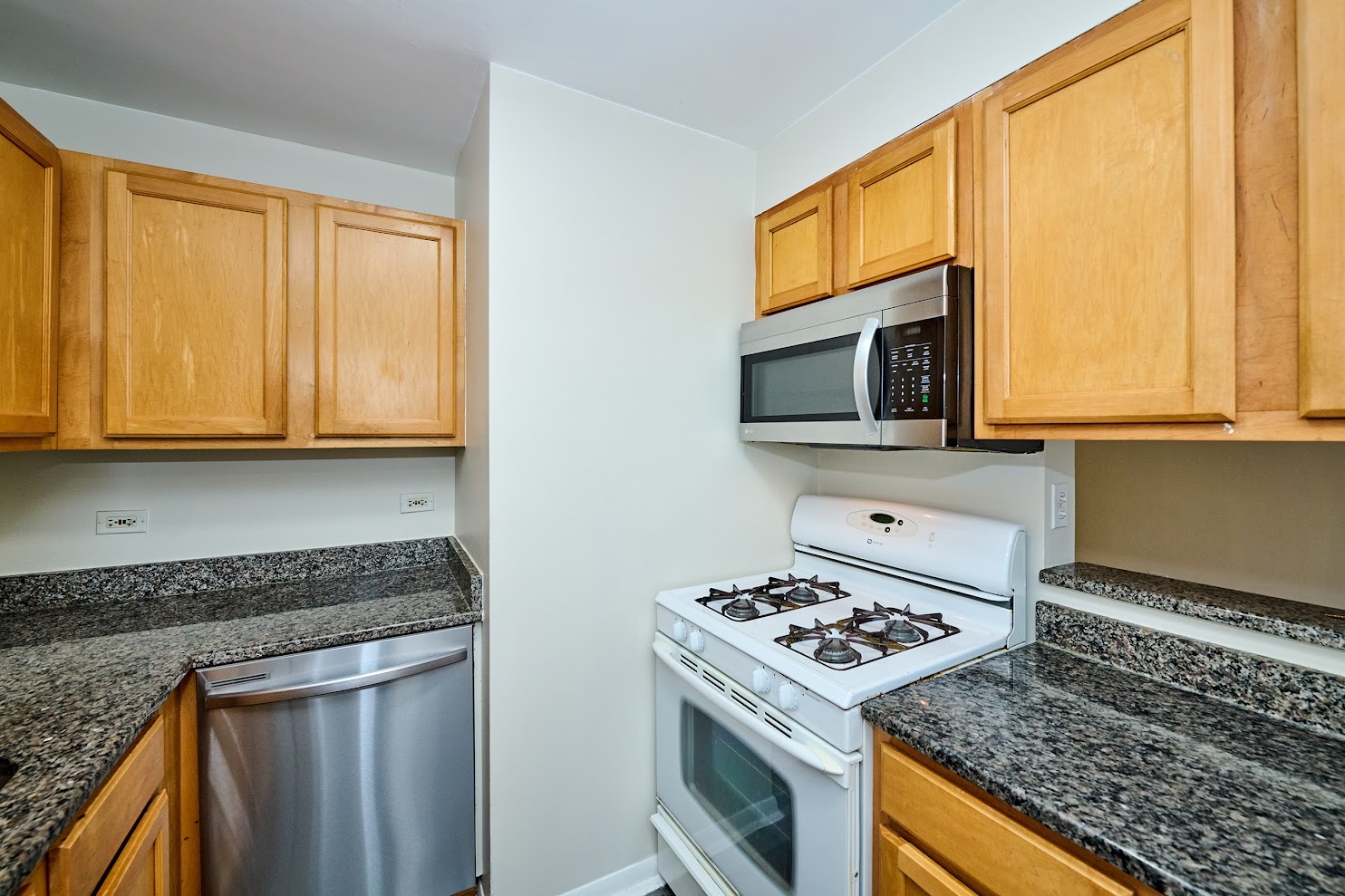 2424 W Estes Avenue 3D