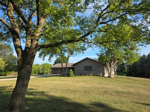 Photo of 17019 Hebron Road, Harvard, IL 60033 (MLS # 12719237)