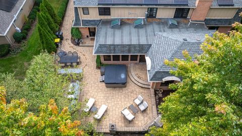 Tiny photo for 39 Mockingbird Lane, Oak Brook, IL 60523 (MLS # 12504051)