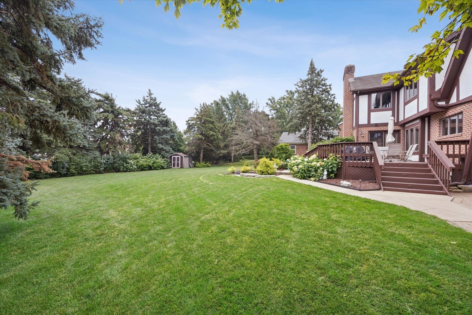 6001 Sedgley Court