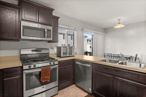 Tiny photo for 1716 Windward Drive, Pingree Grove, IL 60140 (MLS # 12592670)