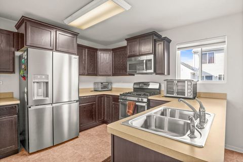 Tiny photo for 1716 Windward Drive, Pingree Grove, IL 60140 (MLS # 12592670)