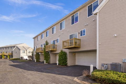 Tiny photo for 1716 Windward Drive, Pingree Grove, IL 60140 (MLS # 12592670)