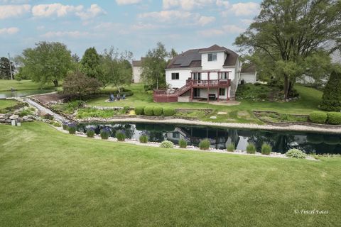 Tiny photo for 2012 Spring Creek Lane, McHenry, IL 60050 (MLS # 12506155)