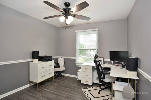 Tiny photo for 2012 Spring Creek Lane, McHenry, IL 60050 (MLS # 12506155)