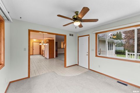 Tiny photo for 2009 VILLA PINES Circle, Carbon Cliff, IL 61239 (MLS # QC4269630)