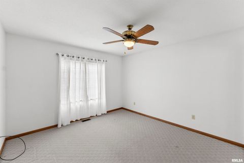 Tiny photo for 2009 VILLA PINES Circle, Carbon Cliff, IL 61239 (MLS # QC4269630)