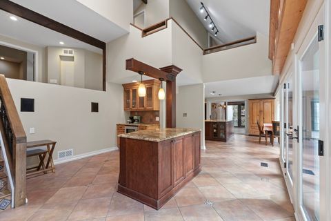 Tiny photo for 12 Rock Ridge Road, Barrington Hills, IL 60010 (MLS # 12509218)