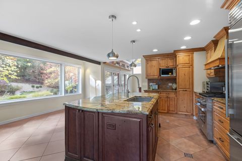 Tiny photo for 12 Rock Ridge Road, Barrington Hills, IL 60010 (MLS # 12509218)