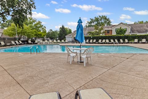 Tiny photo for 91 Lambert Drive #B1, Schaumburg, IL 60193 (MLS # 12434979)
