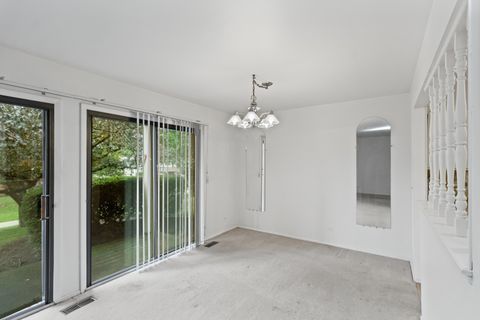 Tiny photo for 91 Lambert Drive #B1, Schaumburg, IL 60193 (MLS # 12434979)