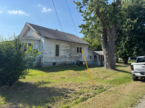 Tiny photo for 513 E Smith Street, Benton, IL 62812 (MLS # 12744909)