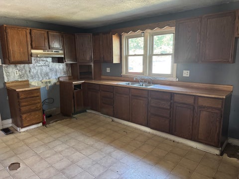 Tiny photo for 513 E Smith Street, Benton, IL 62812 (MLS # 12744909)