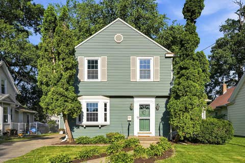 Photo of 1125 24th Street, Moline, IL 61265 (MLS # 12696239)