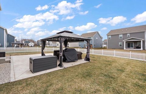 Tiny photo for 319 Atkinson Drive, Sugar Grove, IL 60554 (MLS # 12582419)