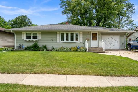 Single Family Residence in Rockford IL 3725 Connecticut Drive.jpg