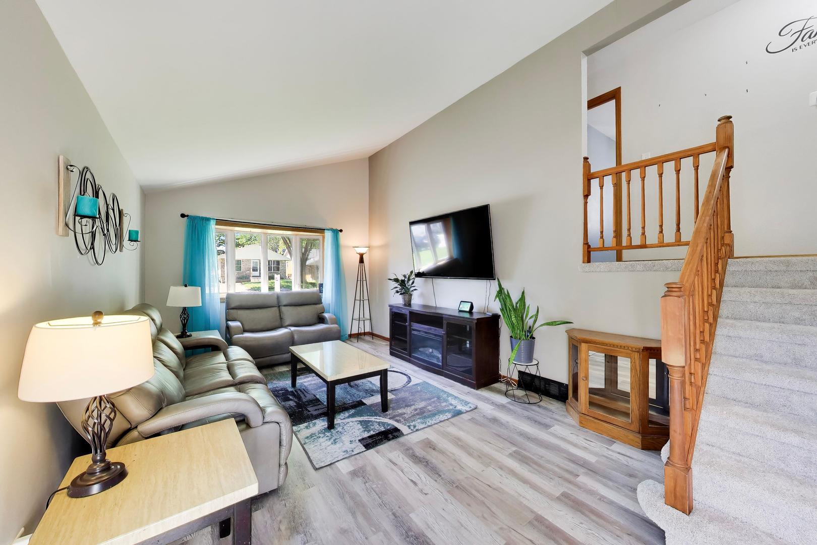 524 Redwing Drive