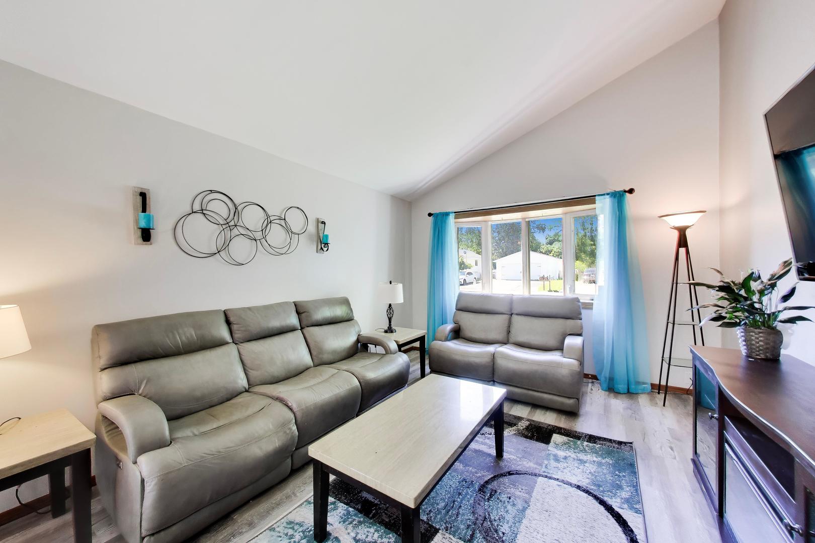 524 Redwing Drive