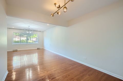 Tiny photo for 271 S Cedar Avenue, Wood Dale, IL 60191 (MLS # 12541253)