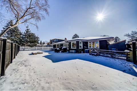 Tiny photo for 8544 Pine Street, Orland Park, IL 60462 (MLS # 12555388)