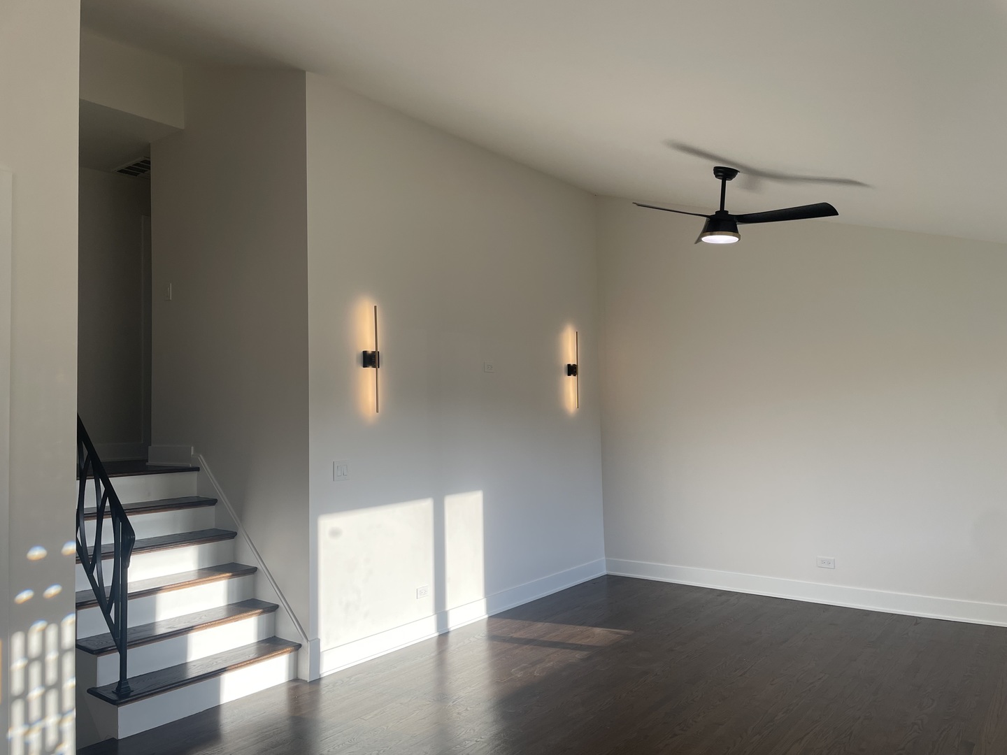 8661 N National Avenue N