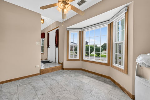 Tiny photo for 1504 ROOT Street, Crest Hill, IL 60403 (MLS # 12698965)