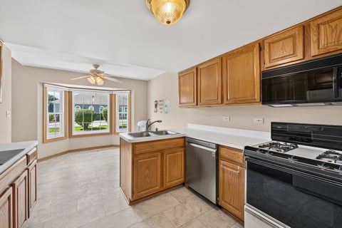 Tiny photo for 1504 ROOT Street, Crest Hill, IL 60403 (MLS # 12698965)