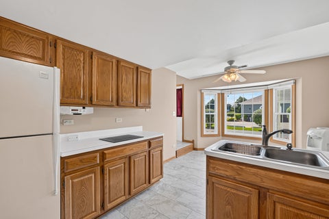 Tiny photo for 1504 ROOT Street, Crest Hill, IL 60403 (MLS # 12698965)