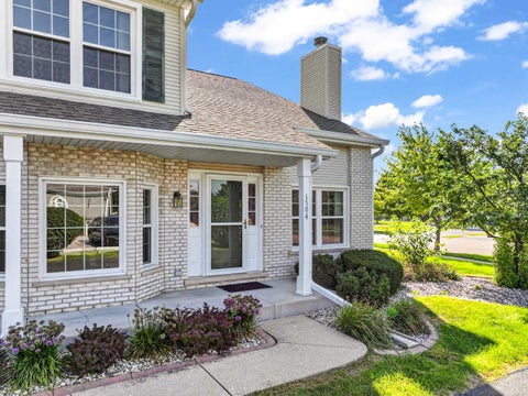 Tiny photo for 1504 ROOT Street, Crest Hill, IL 60403 (MLS # 12698965)