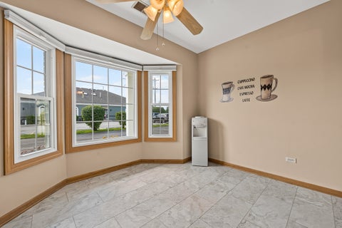 Tiny photo for 1504 ROOT Street, Crest Hill, IL 60403 (MLS # 12698965)