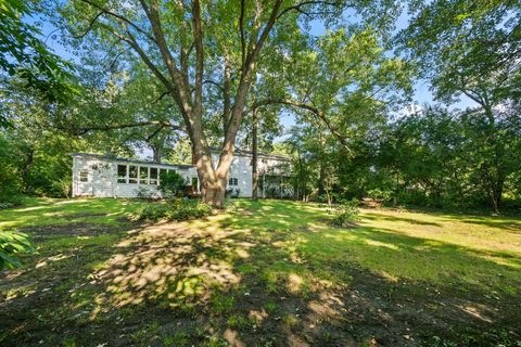 Tiny photo for 21 Ferndale Road, Deer Park, IL 60010 (MLS # 12504348)