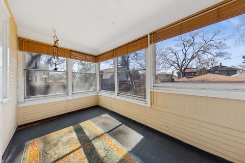 Tiny photo for 721 N Grove Avenue, Oak Park, IL 60302 (MLS # 12562994)