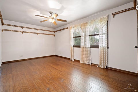 Tiny photo for 231 Southwick Lane, Schaumburg, IL 60173 (MLS # 12726043)