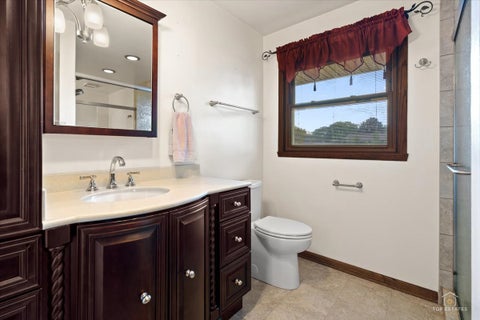 Tiny photo for 231 Southwick Lane, Schaumburg, IL 60173 (MLS # 12726043)