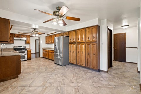 Tiny photo for 231 Southwick Lane, Schaumburg, IL 60173 (MLS # 12726043)