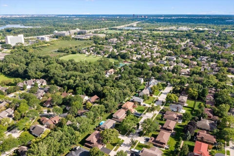 Tiny photo for 231 Southwick Lane, Schaumburg, IL 60173 (MLS # 12726043)