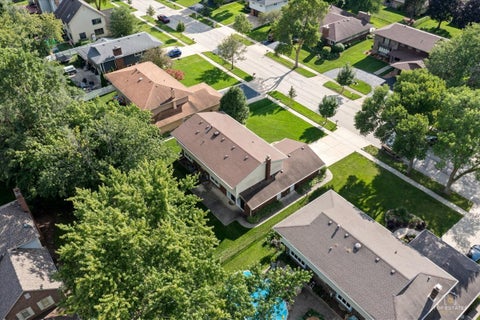 Tiny photo for 231 Southwick Lane, Schaumburg, IL 60173 (MLS # 12726043)