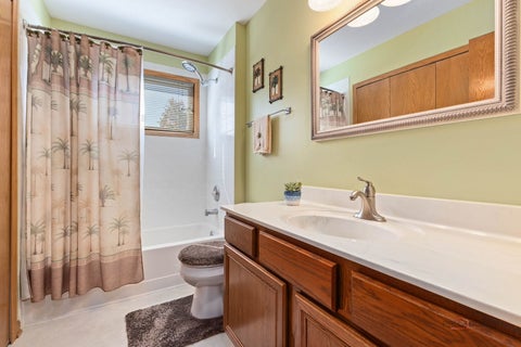 Tiny photo for 1490 Pheasant Trail Court, Hoffman Estates, IL 60192 (MLS # 12773110)