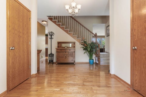 Tiny photo for 1490 Pheasant Trail Court, Hoffman Estates, IL 60192 (MLS # 12773110)