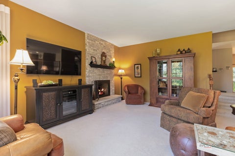 Tiny photo for 1490 Pheasant Trail Court, Hoffman Estates, IL 60192 (MLS # 12773110)