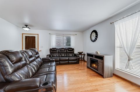 Tiny photo for 1544 Suncrest Lane, Bolingbrook, IL 60490 (MLS # 12533108)