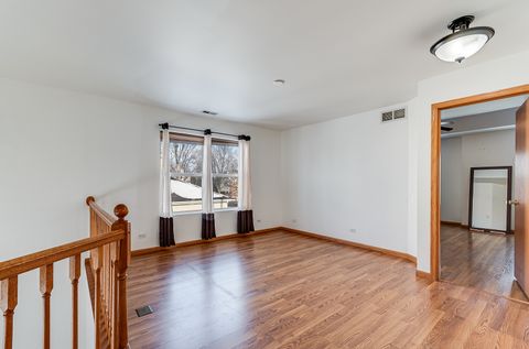 Tiny photo for 1544 Suncrest Lane, Bolingbrook, IL 60490 (MLS # 12533108)