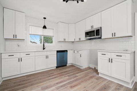 Tiny photo for 13823 LINCOLN Avenue, Dolton, IL 60419 (MLS # 12411688)