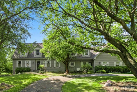 Tiny photo for 7N242 Whispering Trail, St. Charles, IL 60175 (MLS # 12673977)
