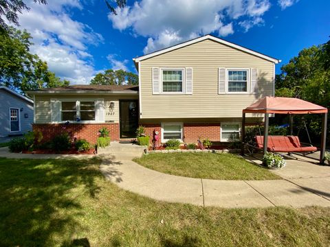 Photo of 1927 Dugdale Road, North Chicago, IL 60064 (MLS # 12466835)