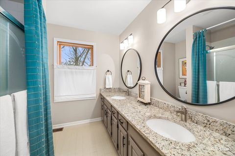 Tiny photo for 3 Rochester Court, Algonquin, IL 60102 (MLS # 12593710)