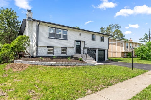 Photo of Country Club Hills, IL 60478 (MLS # 12654784)